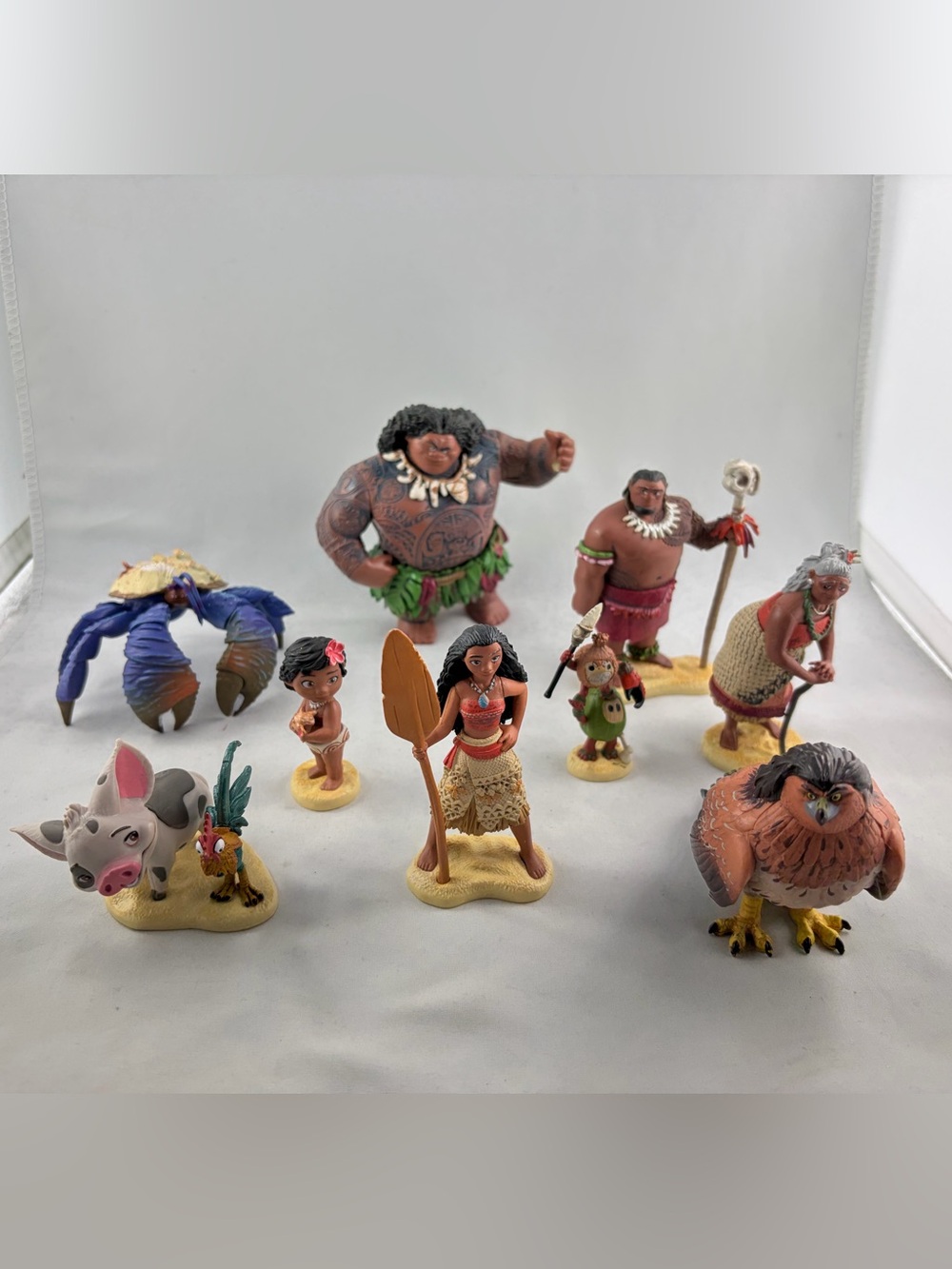 Disney Store Deluxe Moana 9 Piece Figure Playset Maui Pua Hei Hei Tamatoa